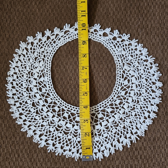 VINTAGE Handmade Crochet Lace Dress Collar - Picture 9 of 12